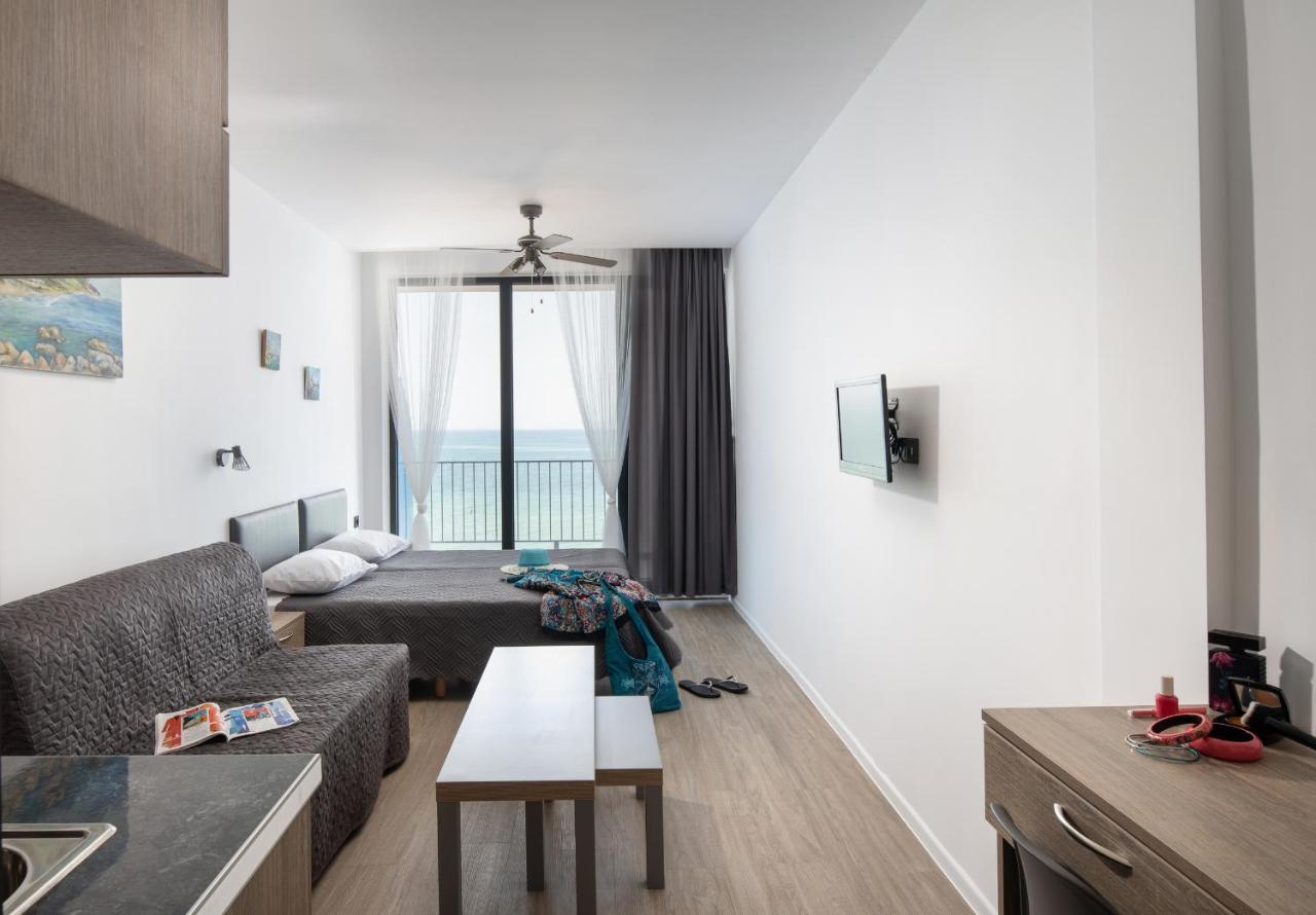 אגיה טריאדה Grand Dodo'S Triada Seaview Studios מראה חיצוני תמונה
